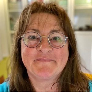 Meet your Posher, Cathy